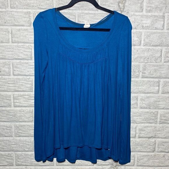 NWT MSRP $48 Free People Love Valley Long Sleeve High/Low Top Women's Size XS - Picture 5 of 9